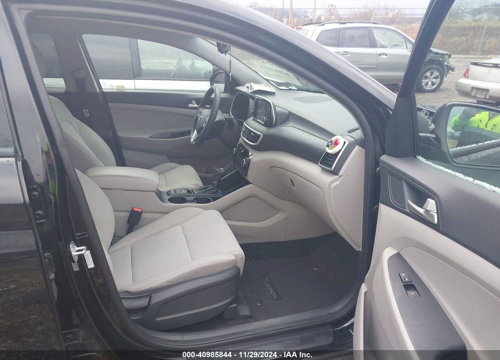 2020 HYUNDAI TUCSON VALUE VIN: KM8J3CA44LU172197