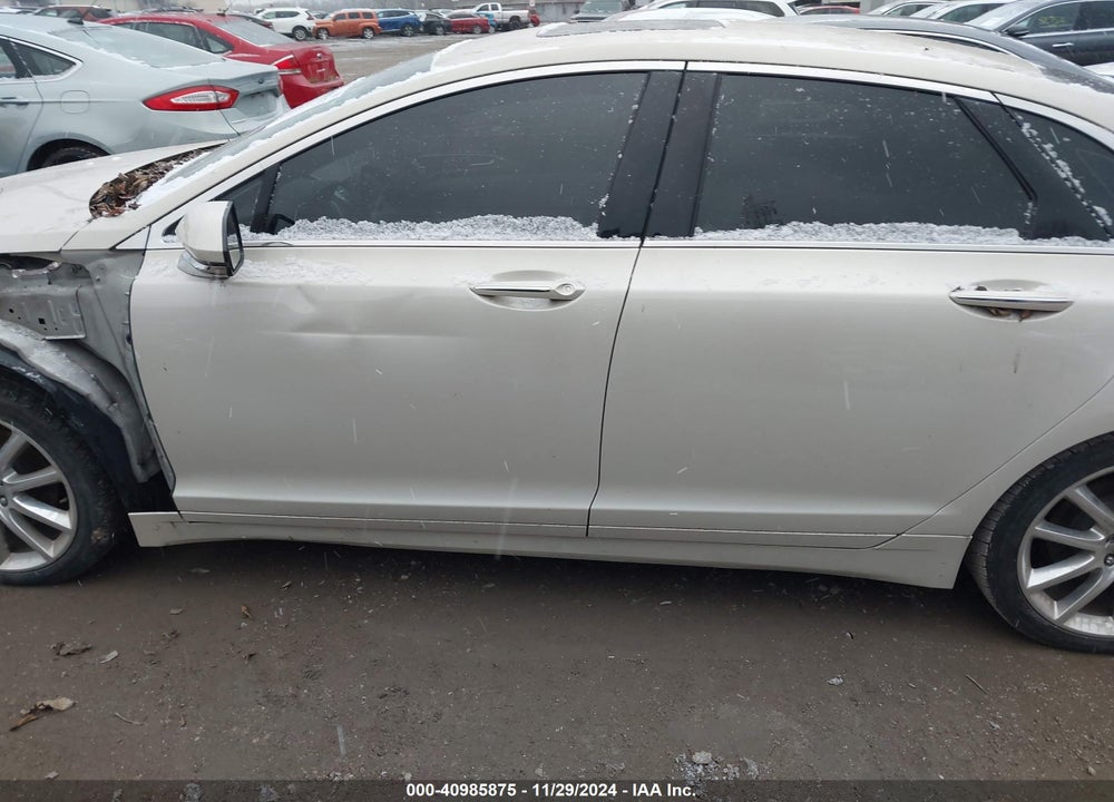 2014 LINCOLN MKZ VIN: 3LN6L2J92ER835577