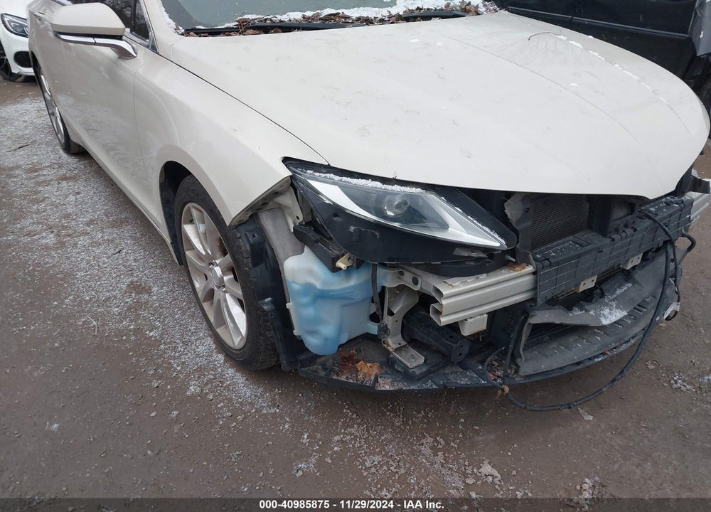 2014 LINCOLN MKZ VIN: 3LN6L2J92ER835577