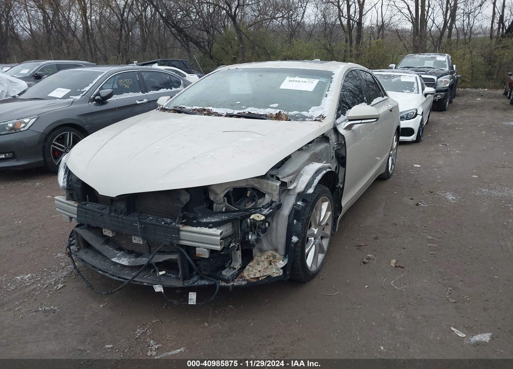2014 LINCOLN MKZ VIN: 3LN6L2J92ER835577