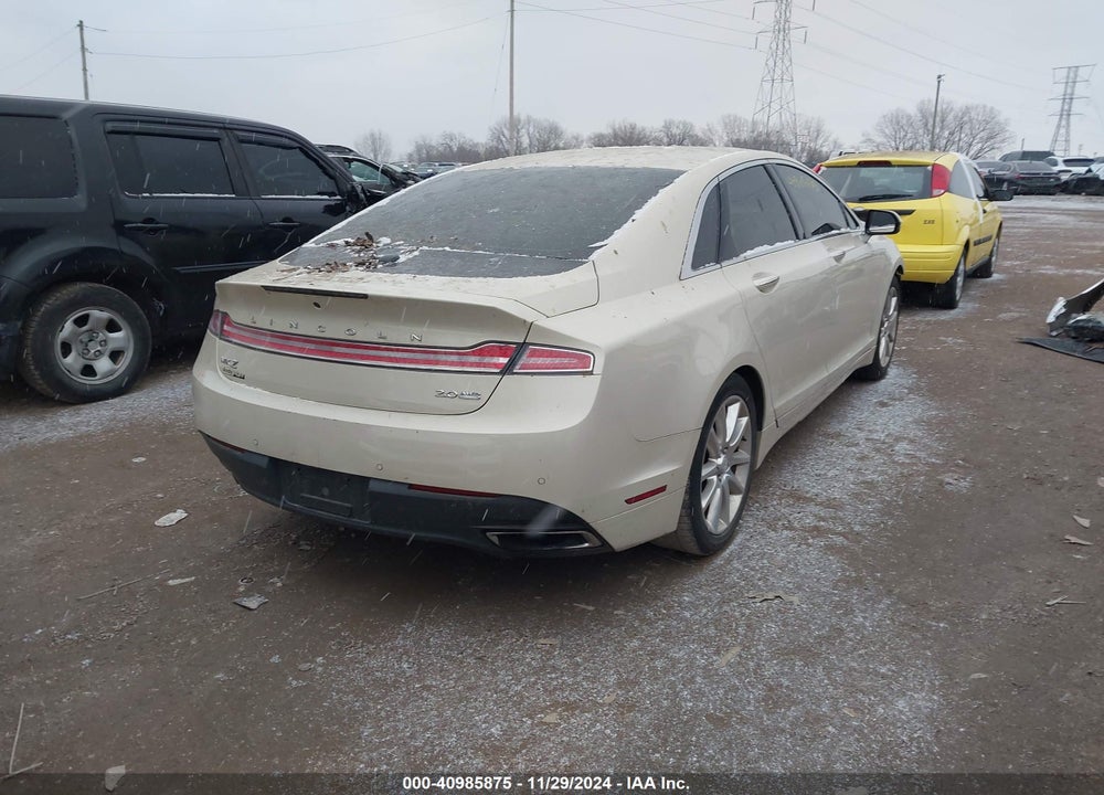 2014 LINCOLN MKZ VIN: 3LN6L2J92ER835577