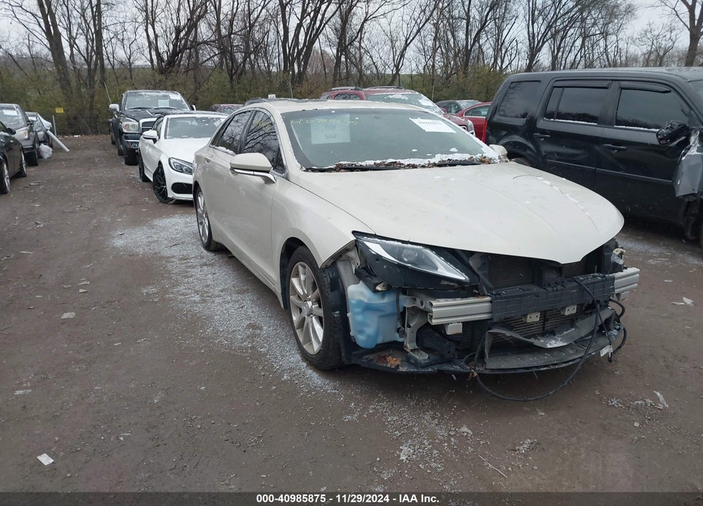 2014 LINCOLN MKZ VIN: 3LN6L2J92ER835577