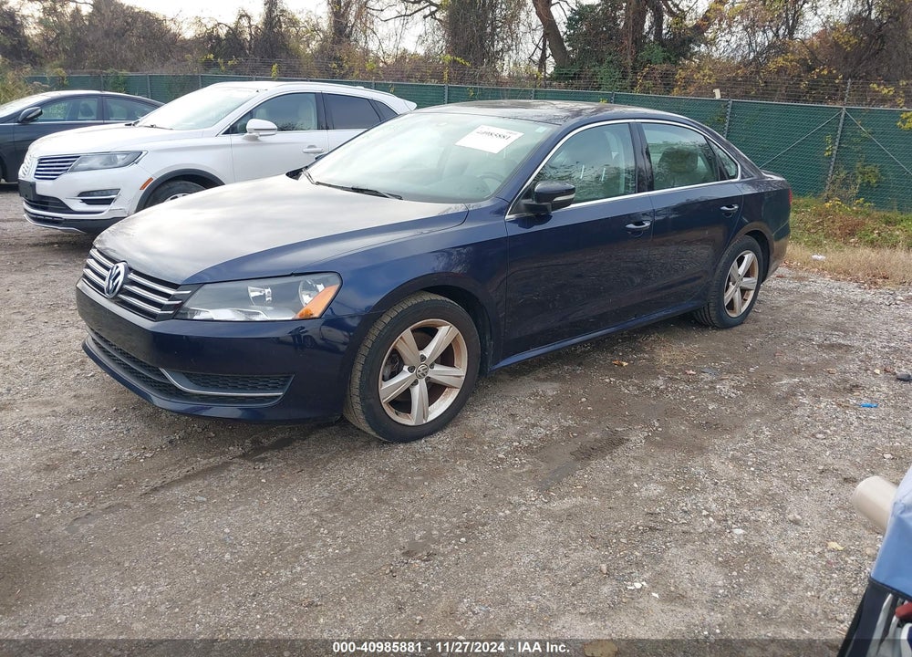 2013 VOLKSWAGEN PASSAT 2.5L SE VIN: 1VWBP7A33DC137697