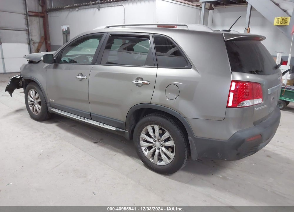 2011 KIA SORENTO EX V6 VIN: 5XYKUDA28BG103992