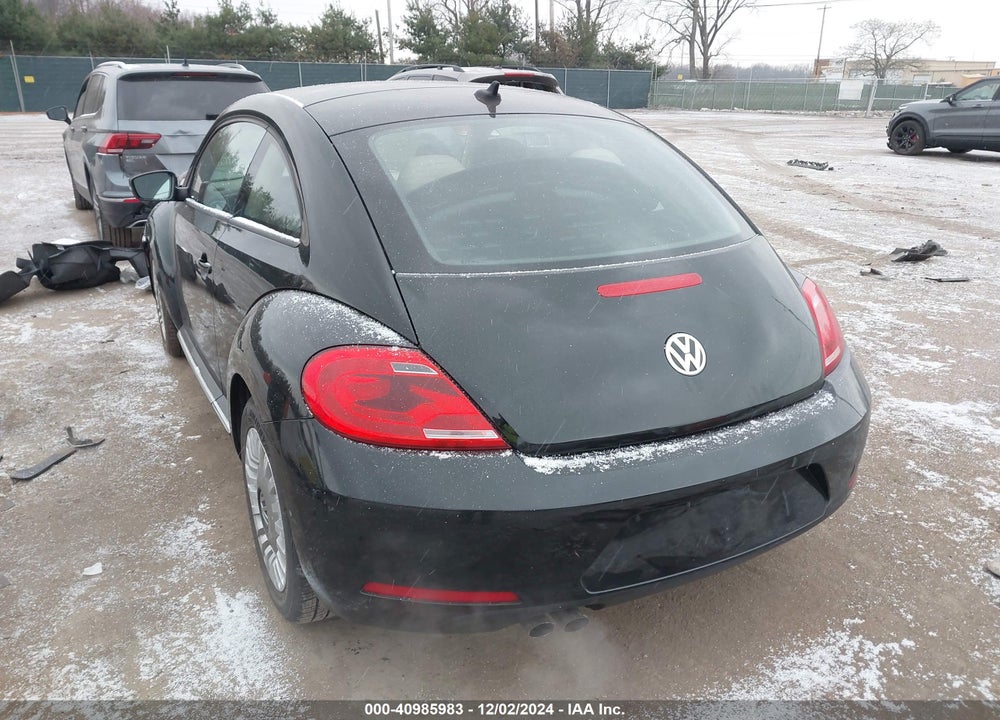 2015 VOLKSWAGEN BEETLE VIN: 3VWJ07AT7FM639758
