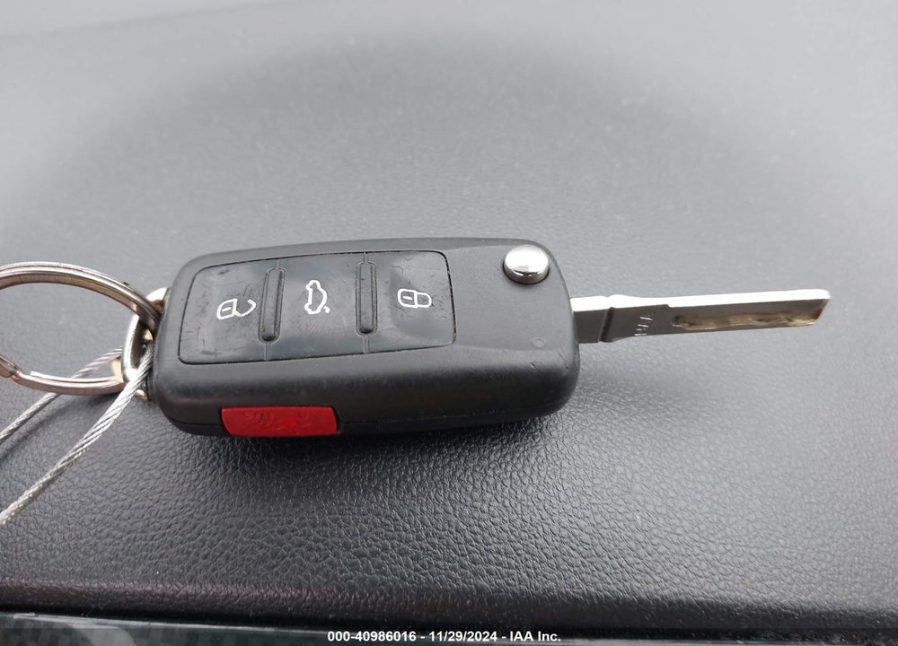 2012 VOLKSWAGEN BEETLE 2.0T VIN: 3VW4A7AT2CM635039