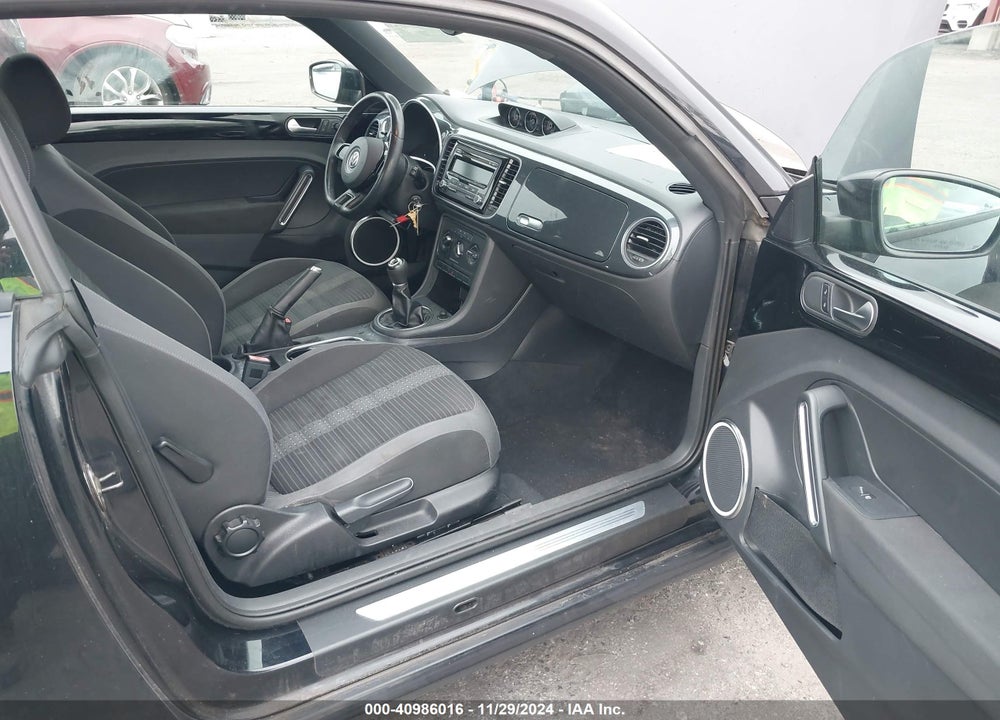 2012 VOLKSWAGEN BEETLE 2.0T VIN: 3VW4A7AT2CM635039