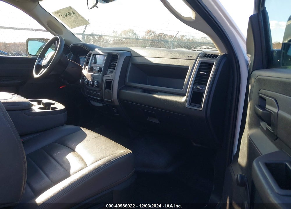 2017 RAM 1500 TRADESMAN 4X2 6'4 BOX VIN: 3C6JR6AGXHG642376