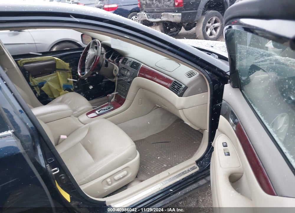 2004 LEXUS ES 330 VIN: JTHBA30G140003840