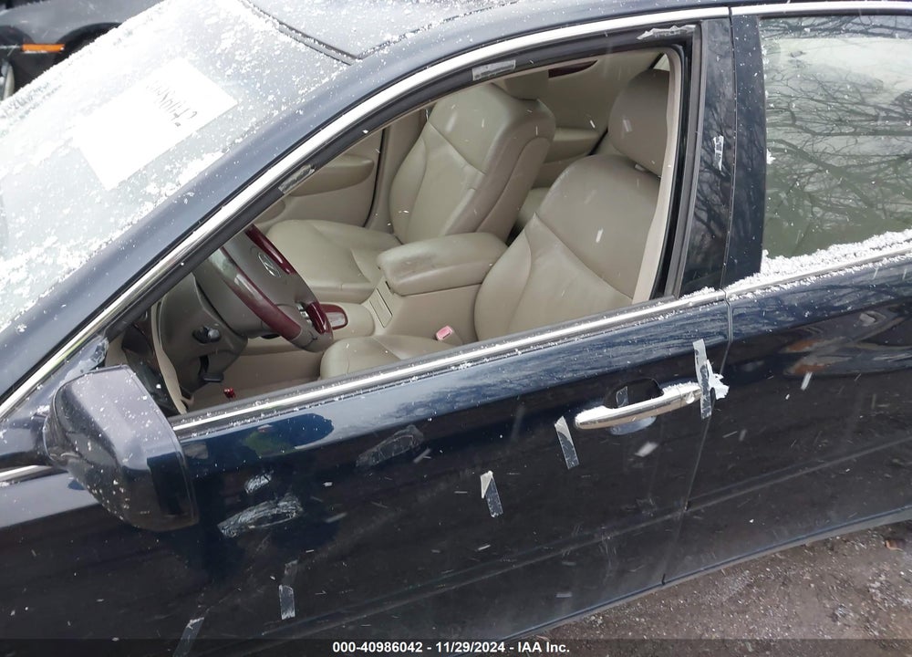 2004 LEXUS ES 330 VIN: JTHBA30G140003840