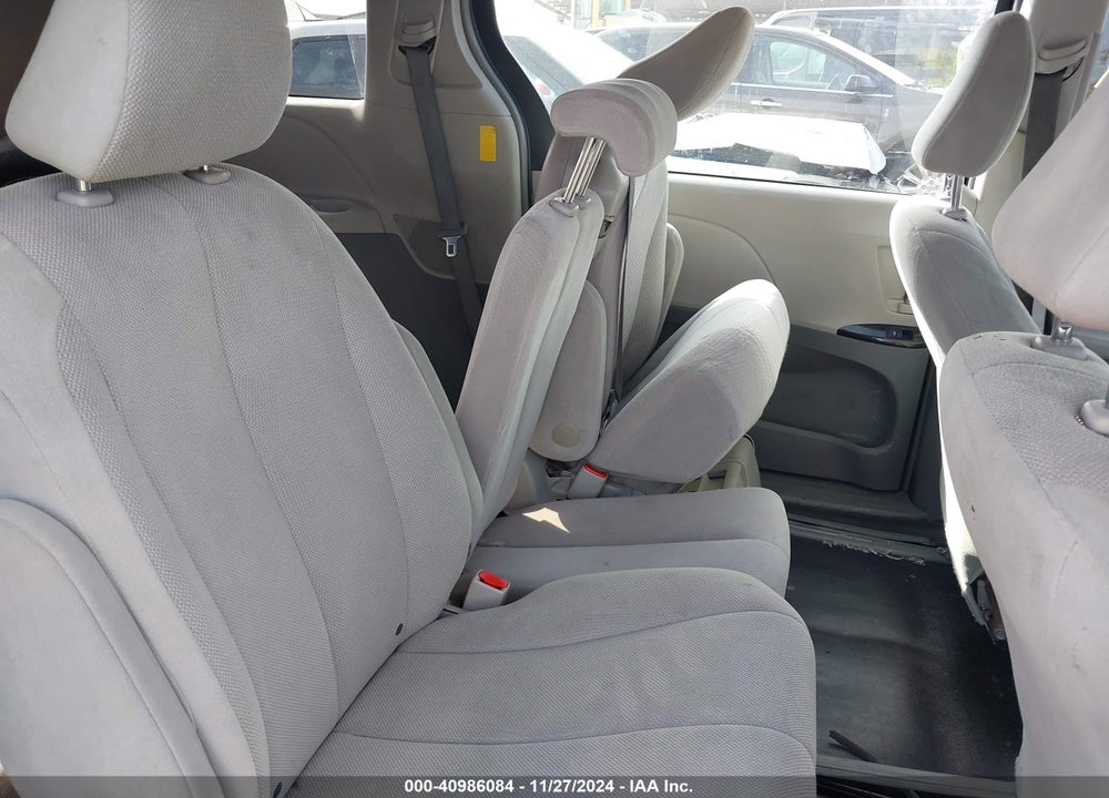 2014 TOYOTA SIENNA L VIN: 5TDZK3DC8ES479702