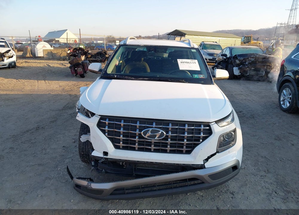 2023 HYUNDAI VENUE SEL VIN: KMHRC8A35PU220383