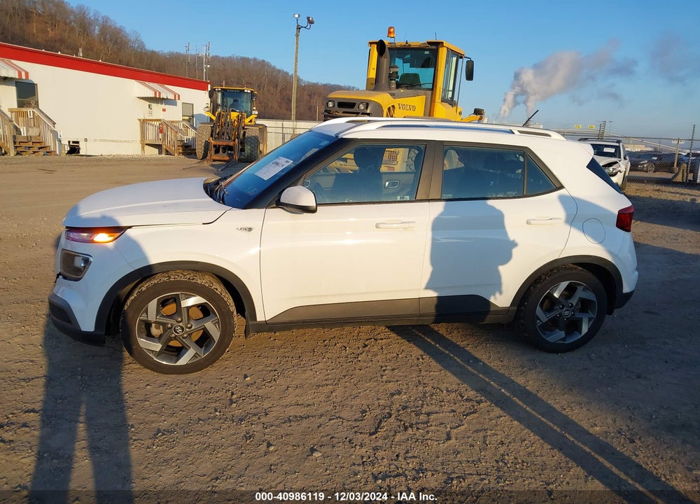 2023 HYUNDAI VENUE SEL VIN: KMHRC8A35PU220383