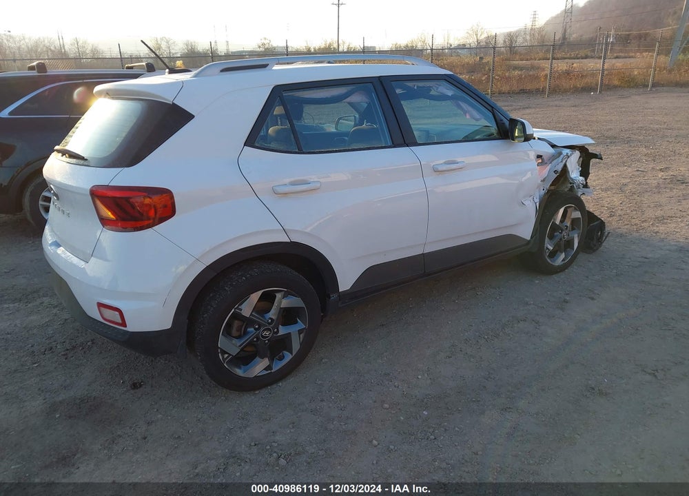 2023 HYUNDAI VENUE SEL VIN: KMHRC8A35PU220383