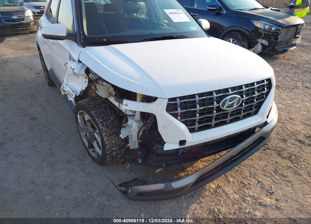 2023 HYUNDAI VENUE SEL VIN: KMHRC8A35PU220383