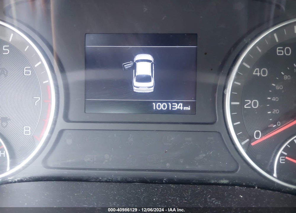 2019 KIA OPTIMA LX VIN: 5XXGT4L31KG343906