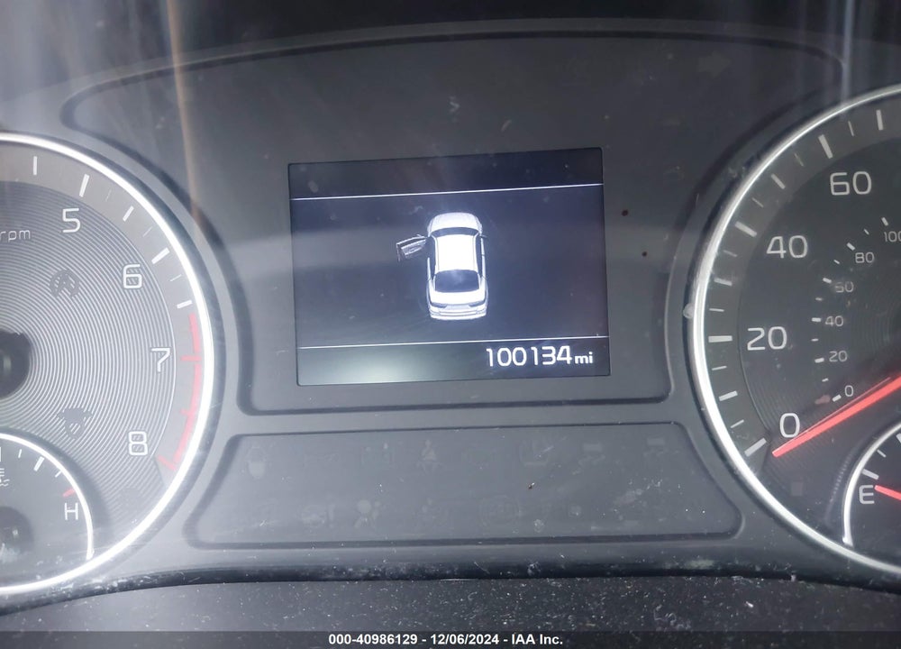 2019 KIA OPTIMA LX VIN: 5XXGT4L31KG343906