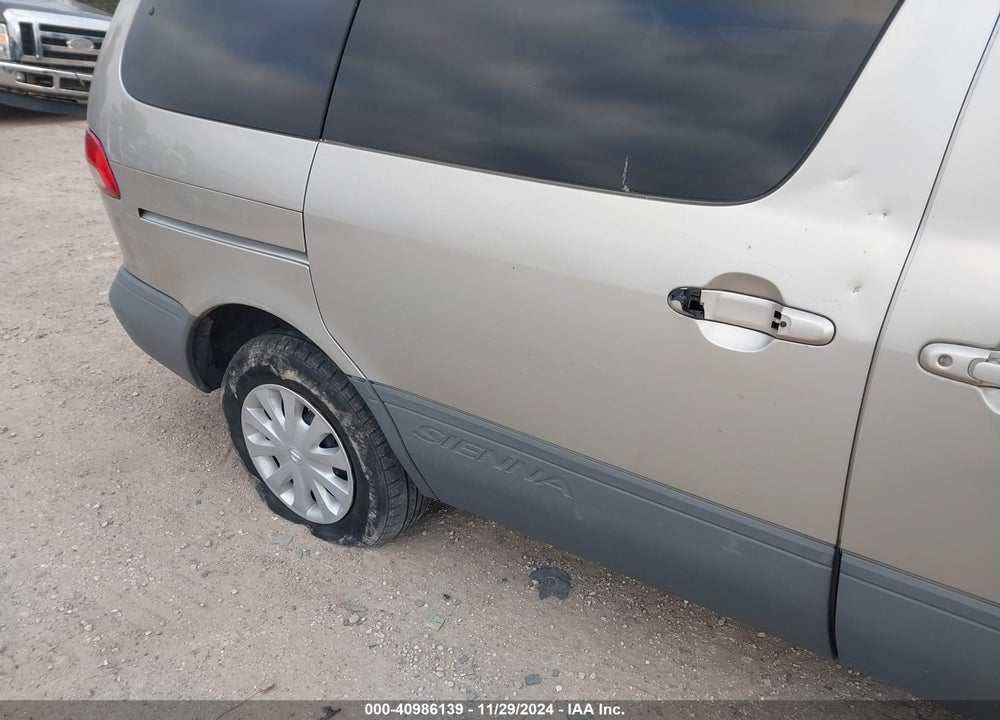 2001 TOYOTA SIENNA LE VIN: 4T3ZF13C31U354996