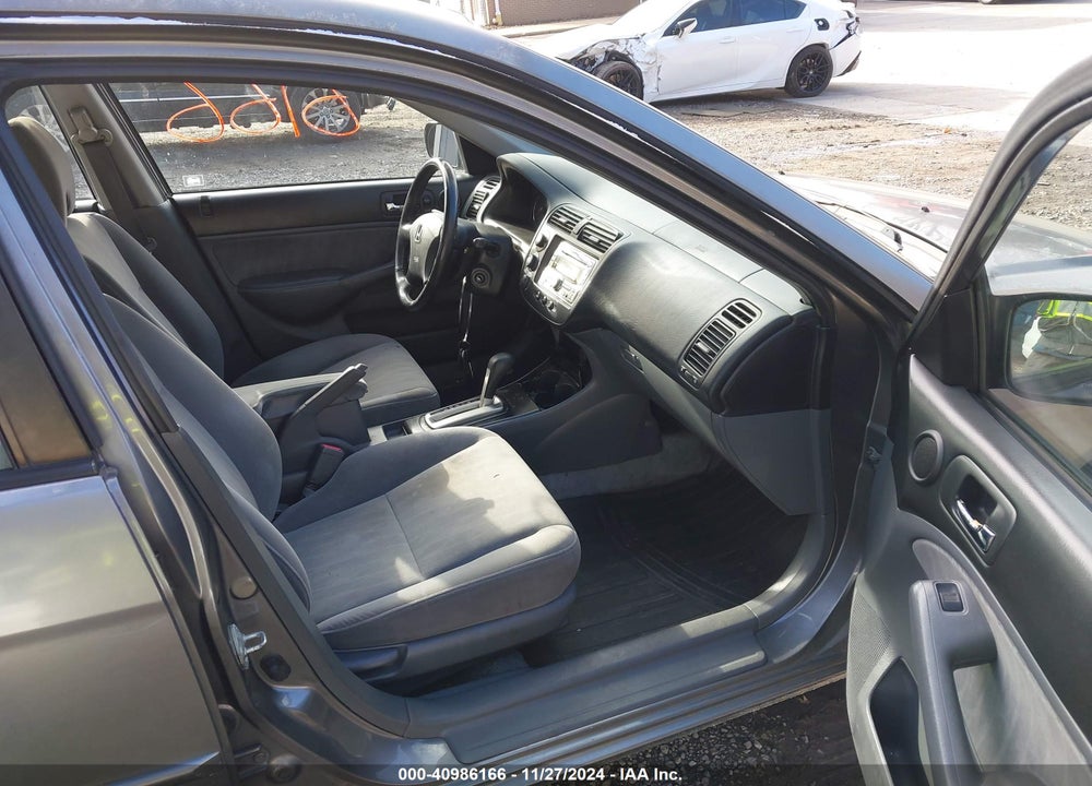2005 HONDA CIVIC LX VIN: 2HGES16505H614074