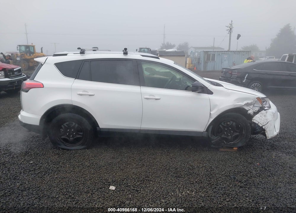 2016 TOYOTA RAV4 LE VIN: JTMBFREV1GJ086102