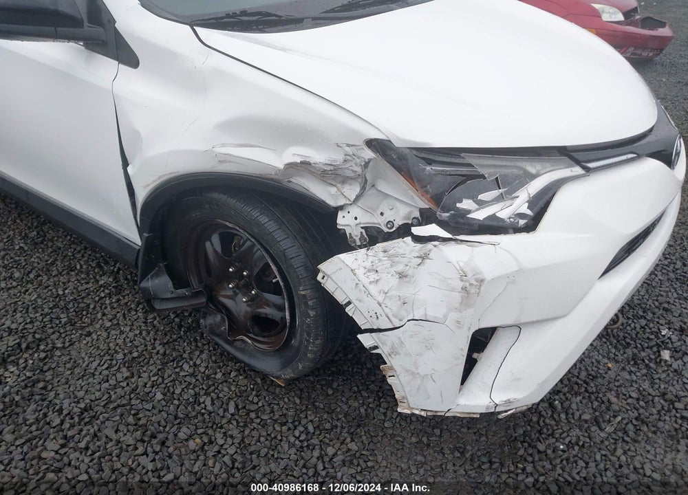 2016 TOYOTA RAV4 LE VIN: JTMBFREV1GJ086102