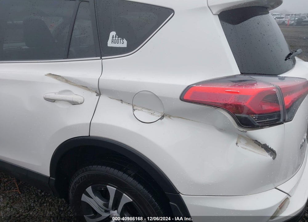 2016 TOYOTA RAV4 LE VIN: JTMBFREV1GJ086102