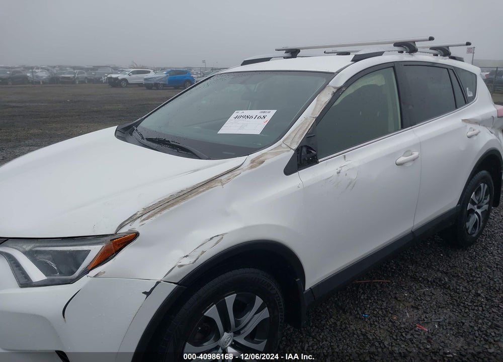 2016 TOYOTA RAV4 LE VIN: JTMBFREV1GJ086102