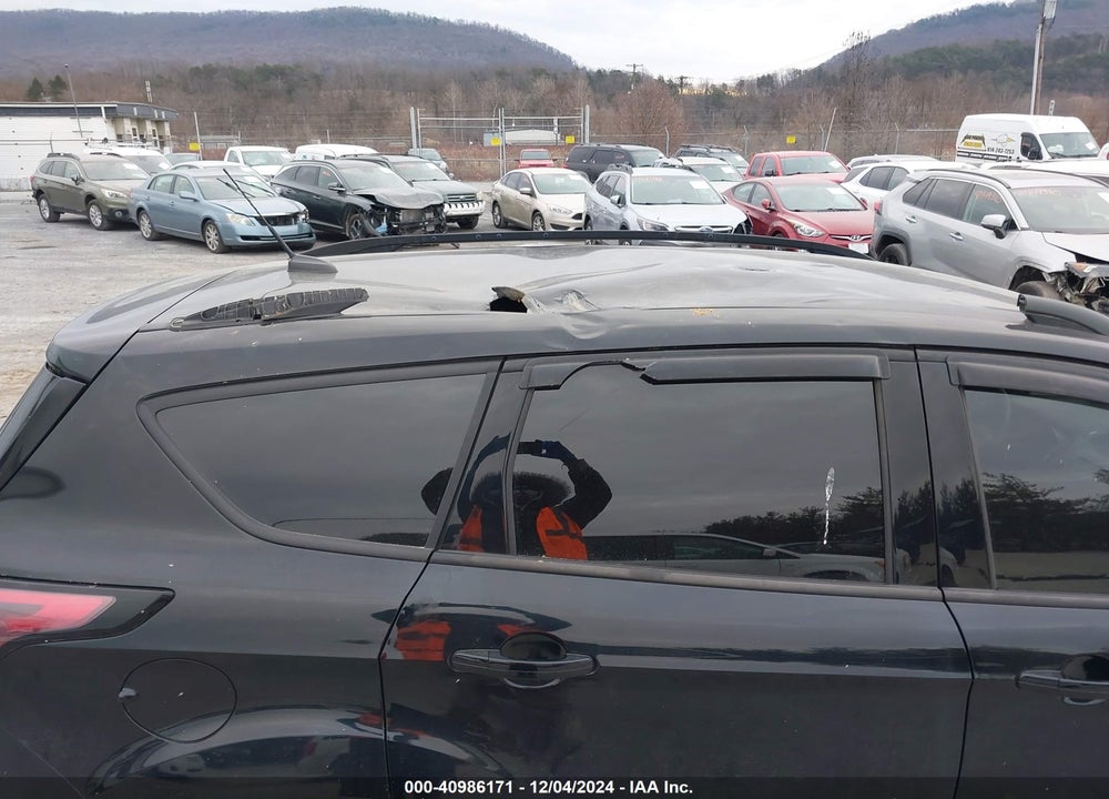 2018 FORD ESCAPE SE VIN: 1FMCU9GD0JUA51048