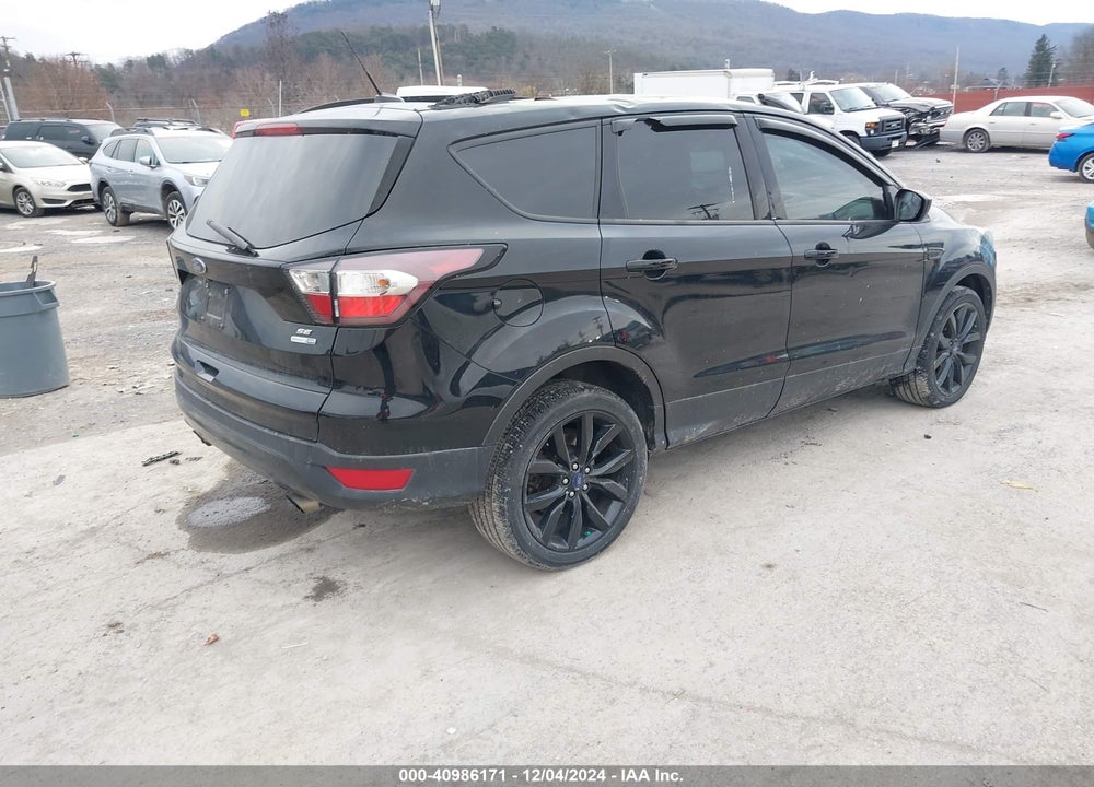 2018 FORD ESCAPE SE VIN: 1FMCU9GD0JUA51048