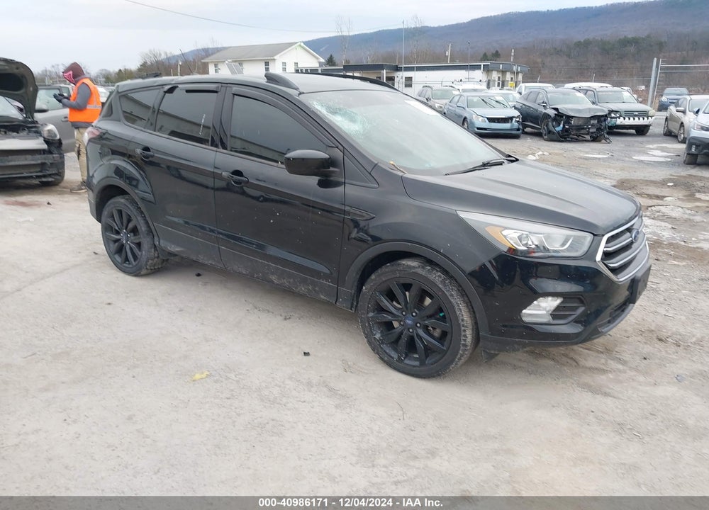 2018 FORD ESCAPE SE VIN: 1FMCU9GD0JUA51048