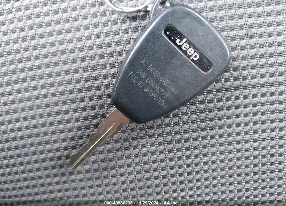 2015 JEEP PATRIOT LATITUDE VIN: 1C4NJPFB9FD235776