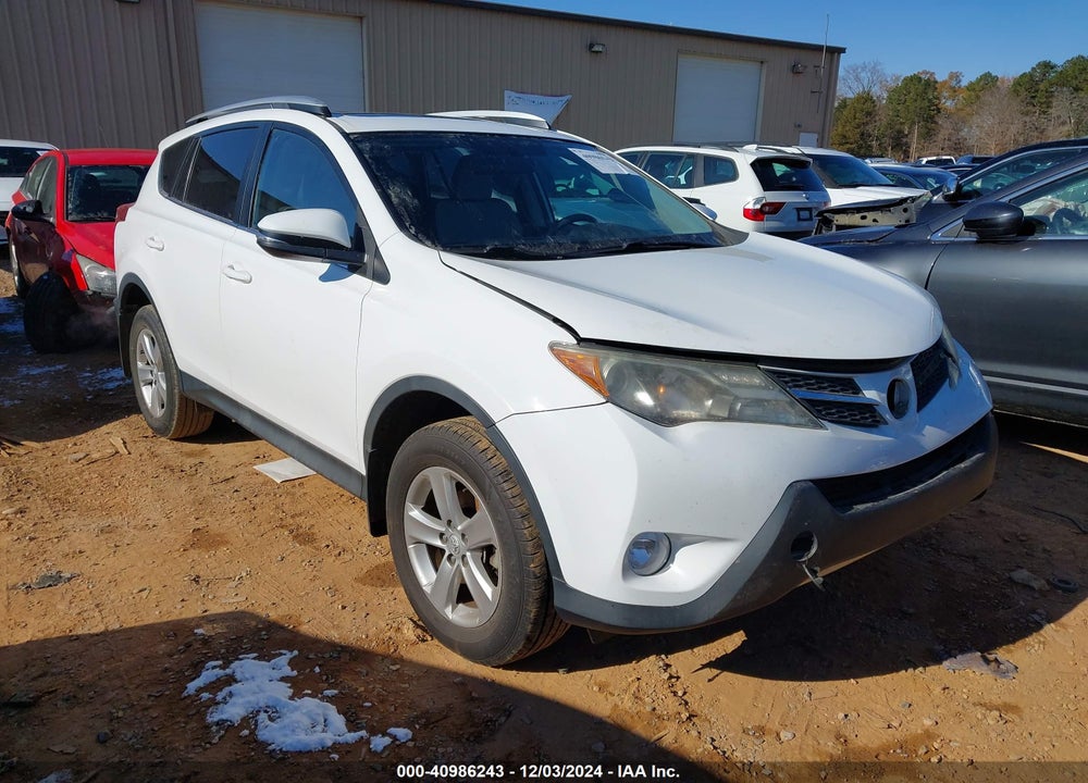 2013 TOYOTA RAV4 XLE VIN: 2T3WFREV6DW042725