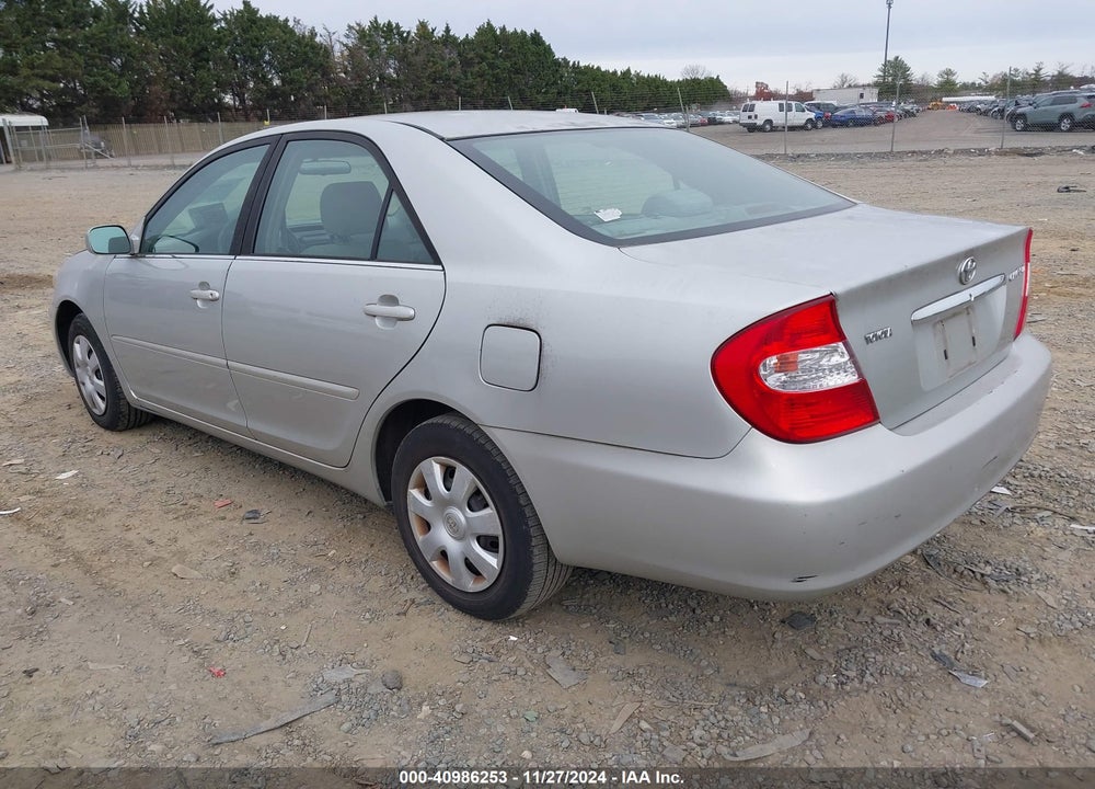 2004 TOYOTA CAMRY LE VIN: 4T1BE32K74U292637