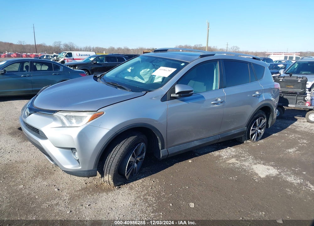 2016 TOYOTA RAV4 XLE VIN: 2T3RFREV8GW429262