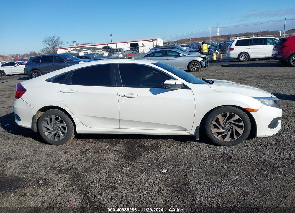 2018 HONDA CIVIC EX VIN: 2HGFC2F73JH518992