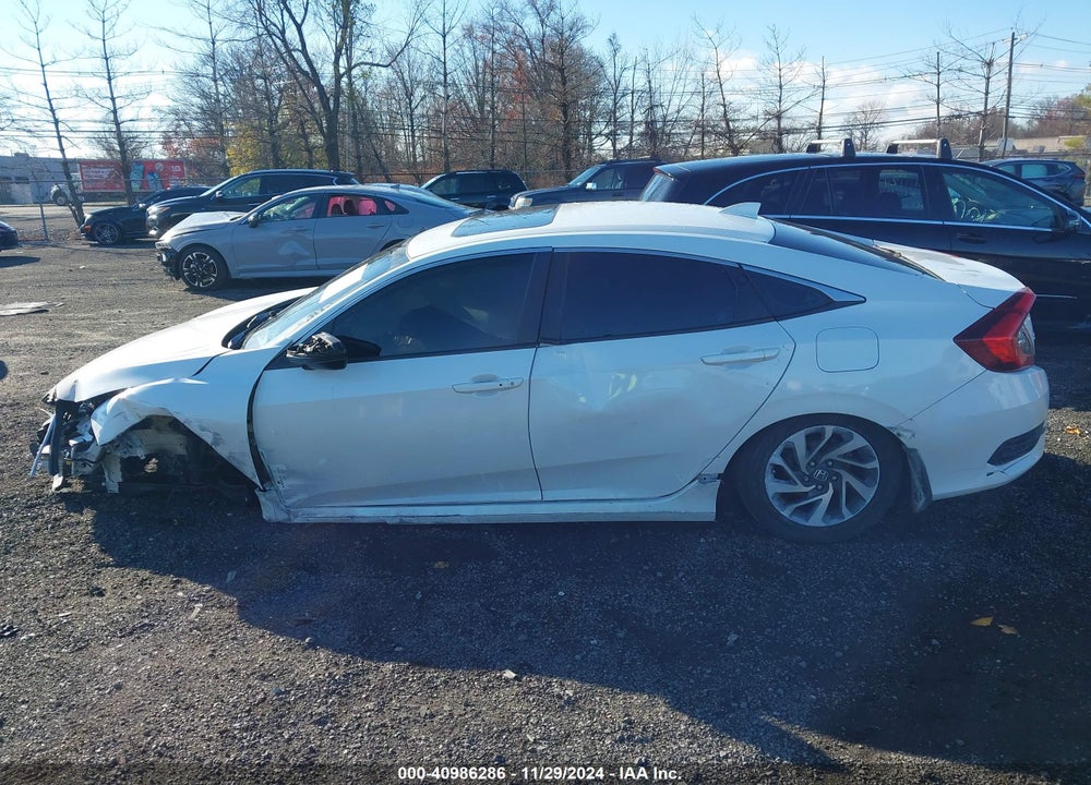2018 HONDA CIVIC EX VIN: 2HGFC2F73JH518992