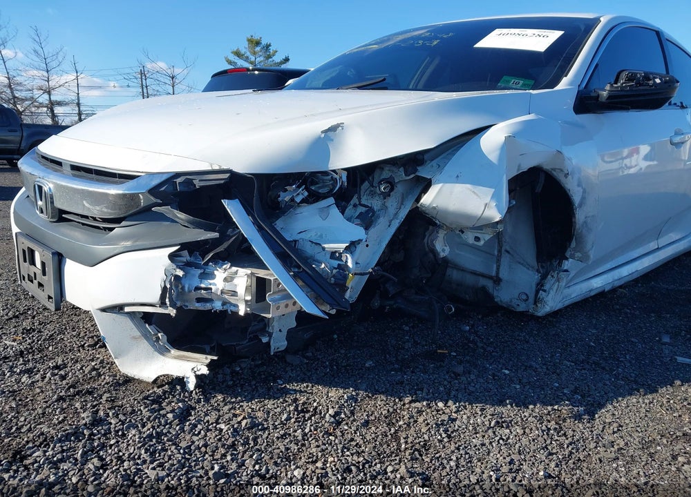 2018 HONDA CIVIC EX VIN: 2HGFC2F73JH518992