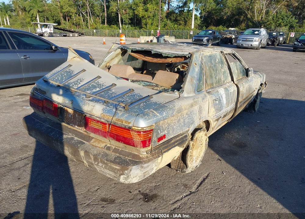 1988 TOYOTA CAMRY DLX VIN: JT2VV21EXJ0018531