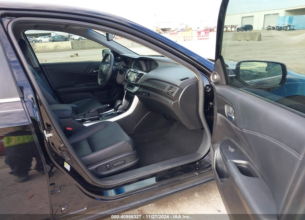 2013 HONDA ACCORD EX-L VIN: 1HGCR2F89DA184786