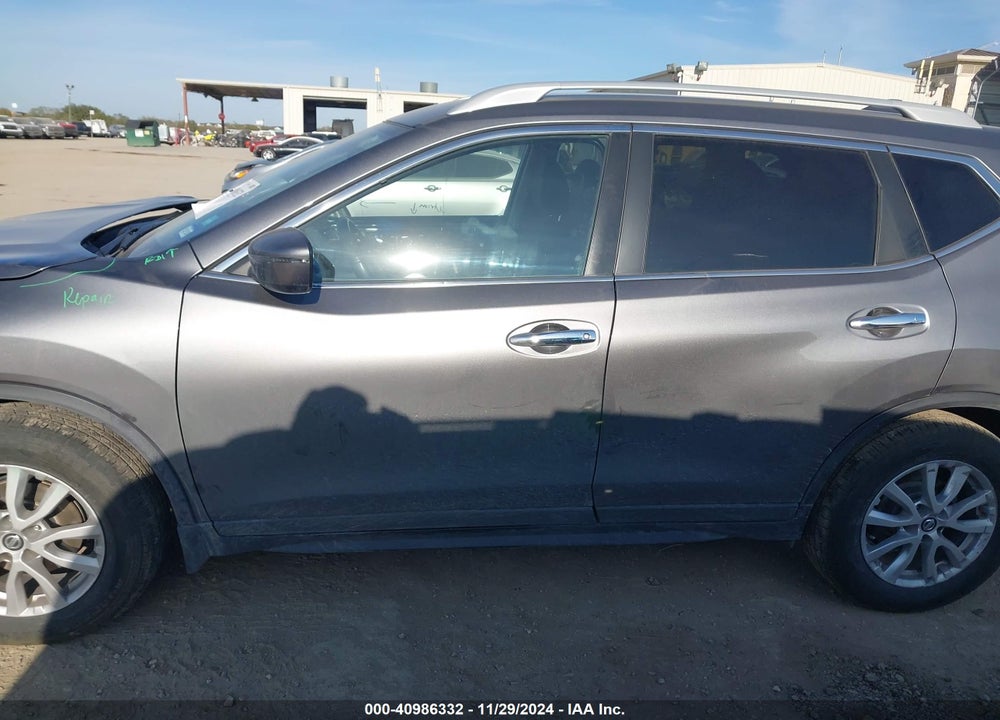 2019 NISSAN ROGUE S VIN: 5N1AT2MT0KC842605