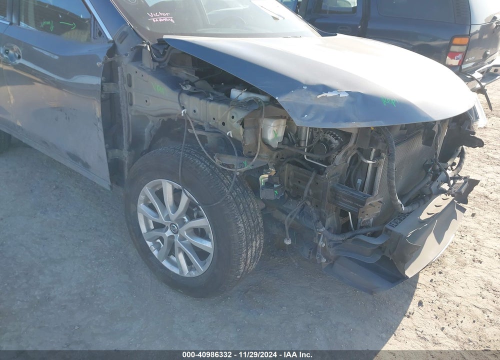 2019 NISSAN ROGUE S VIN: 5N1AT2MT0KC842605