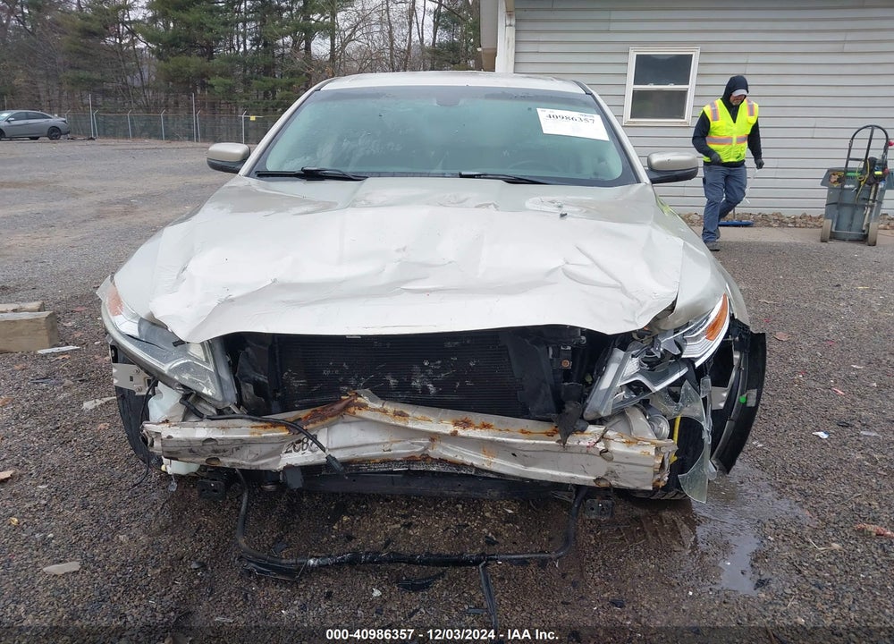 2010 FORD TAURUS SEL VIN: 1FAHP2EW8AG116505