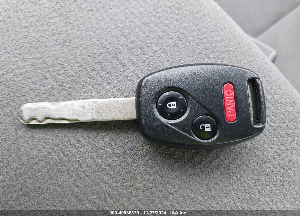 2007 HONDA CIVIC LX VIN: 1HGFA16527L007977