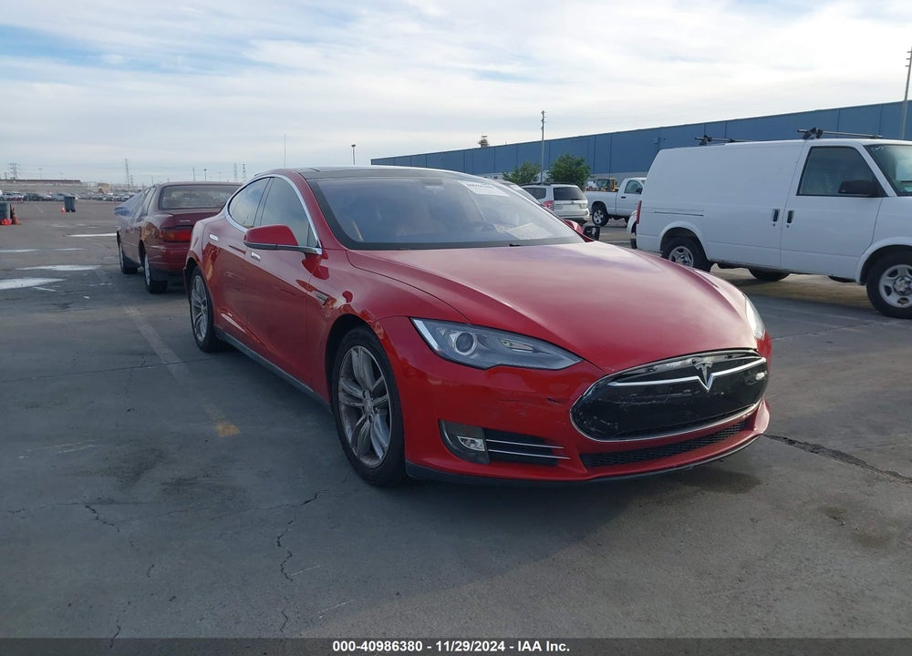 2013 TESLA MODEL S VIN: 5YJSA1CG8DFP15622