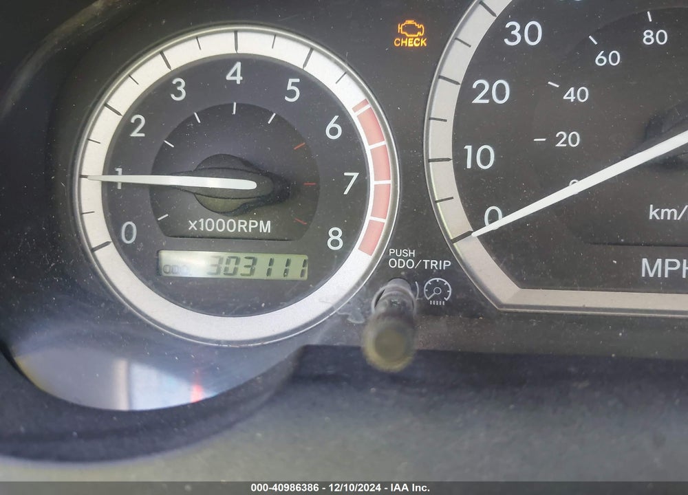 2005 TOYOTA SIENNA CE VIN: 5TDZA23C25S383479