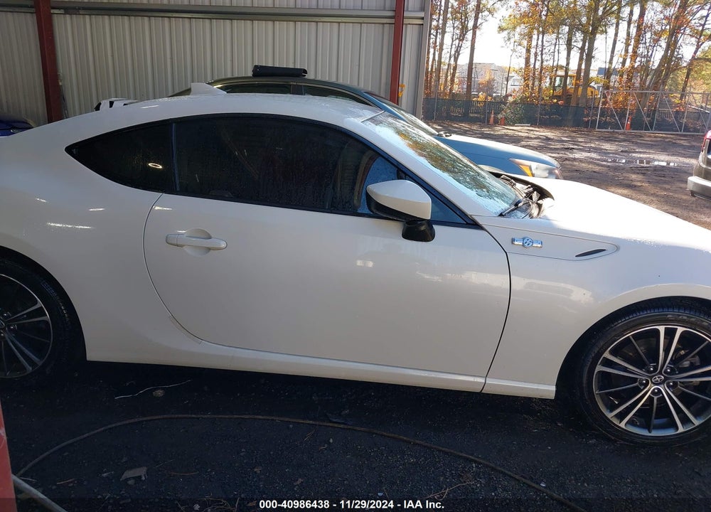 2015 SCION FR-S VIN: JF1ZNAA17F8713581