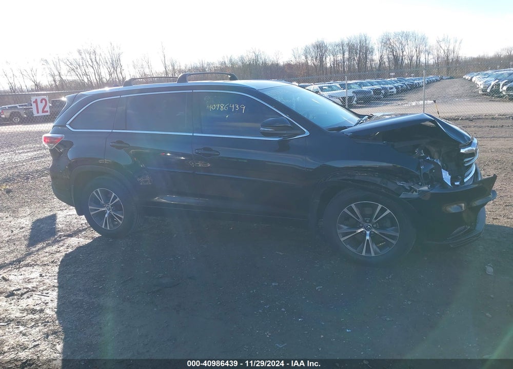 2016 TOYOTA HIGHLANDER XLE V6 VIN: 5TDJKRFH5GS351364