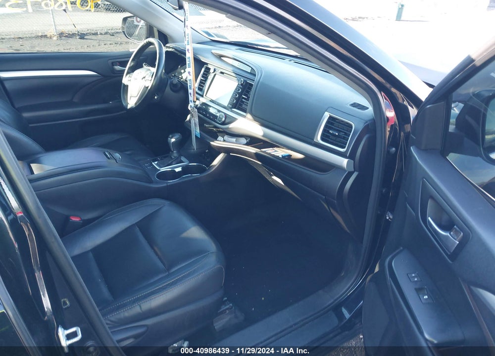 2016 TOYOTA HIGHLANDER XLE V6 VIN: 5TDJKRFH5GS351364