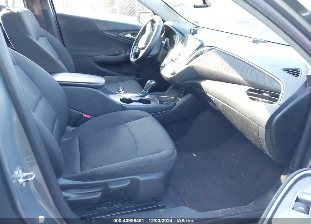 2018 CHEVROLET MALIBU LT VIN: 1G1ZD5ST7JF140103