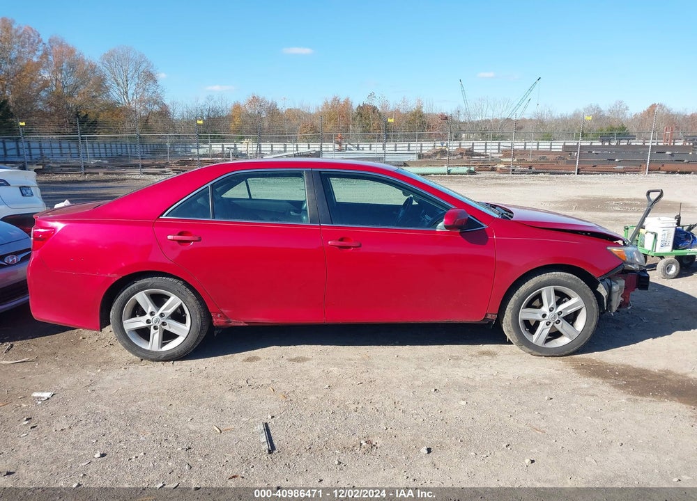 2014 TOYOTA CAMRY SE VIN: 4T1BF1FK3EU817142